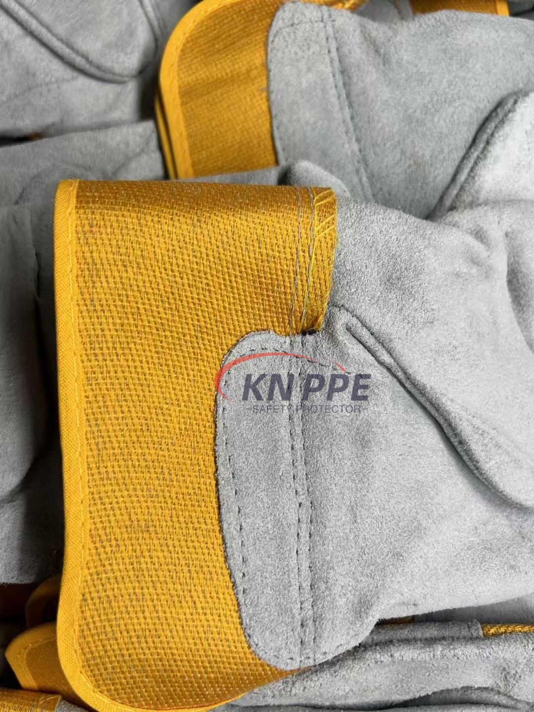 yellow canvas short rigger leather work gloves (1)